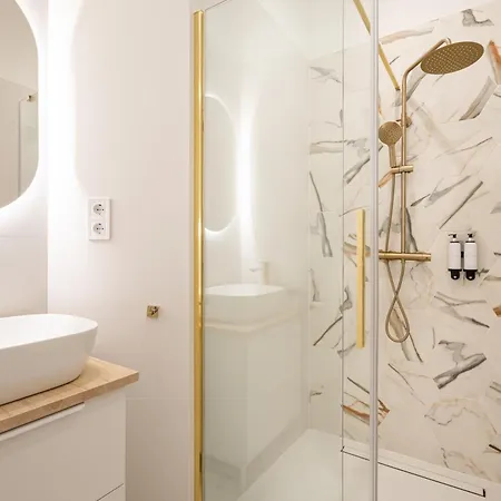 Akacfa43 By Bqa Apartmán *