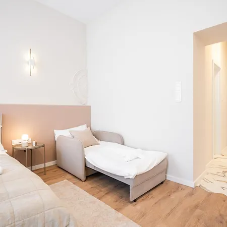 Lägenhet Akacfa43 By Bqa Budapest